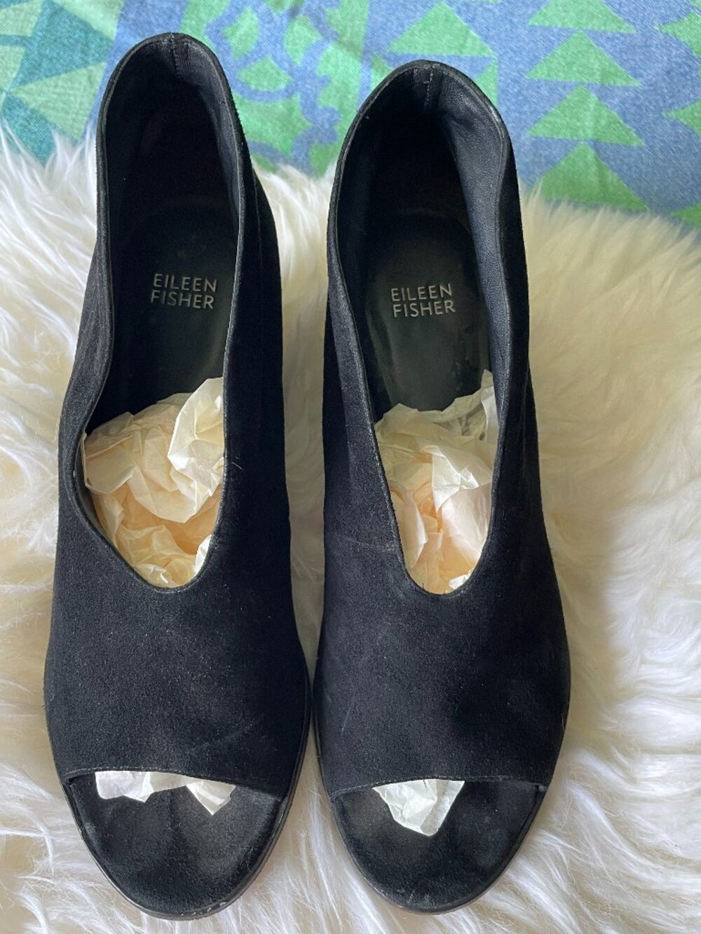 EILEEN FISHER Black Suede Open Toed Shooties